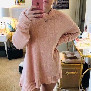 BDG oversized light pink sweater ✨